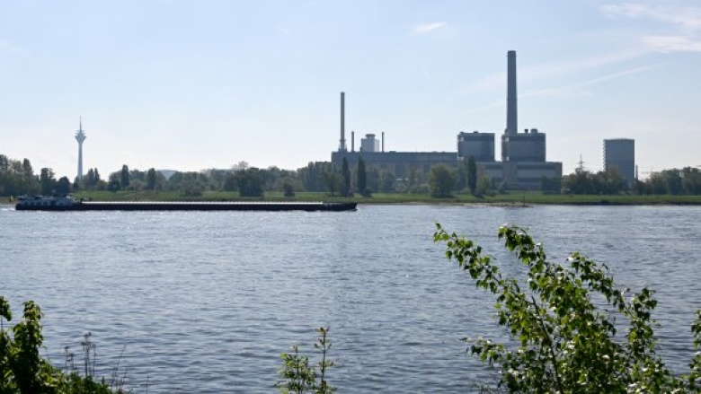 Rhein in Höhe der Lausward Rhein in Höhe der Lausward