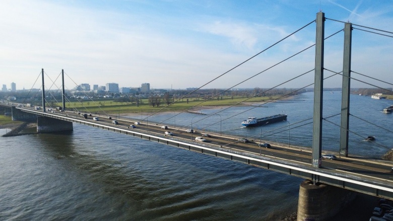 Theodor-Heuss-Brücke